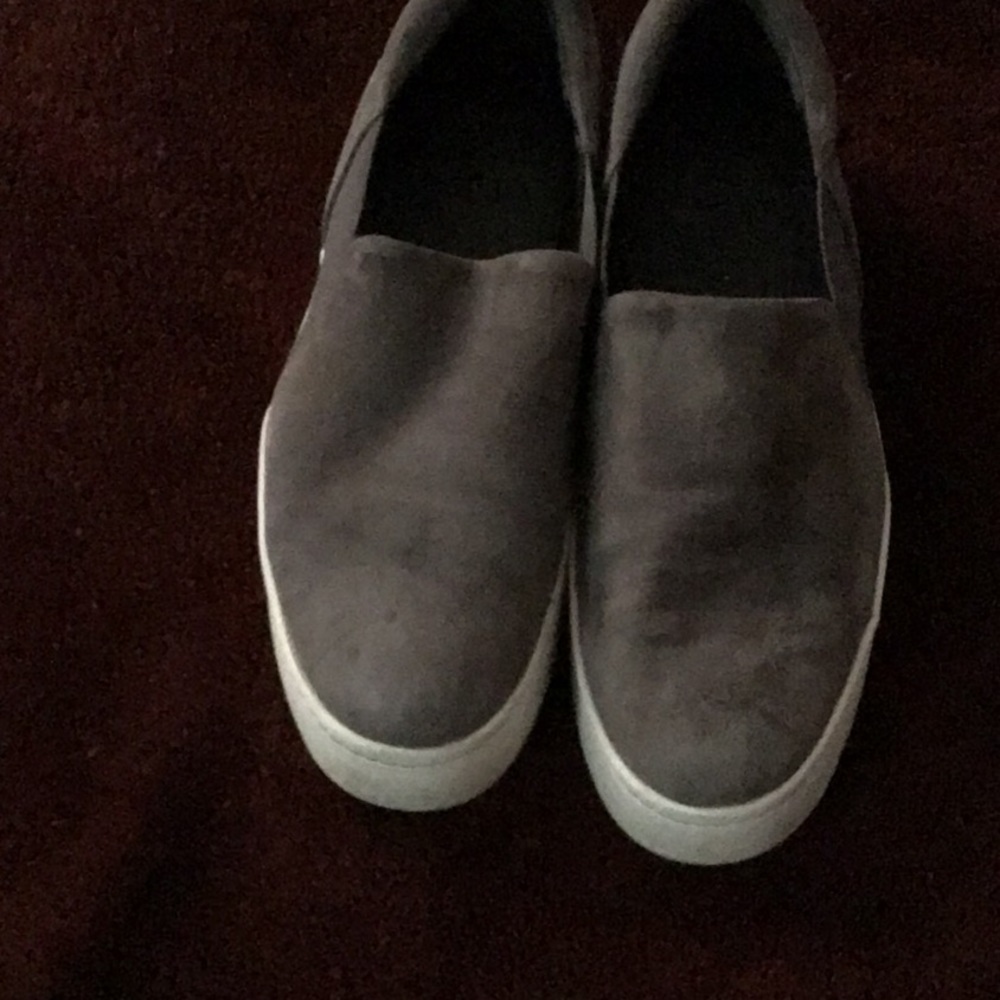 Vince slip on